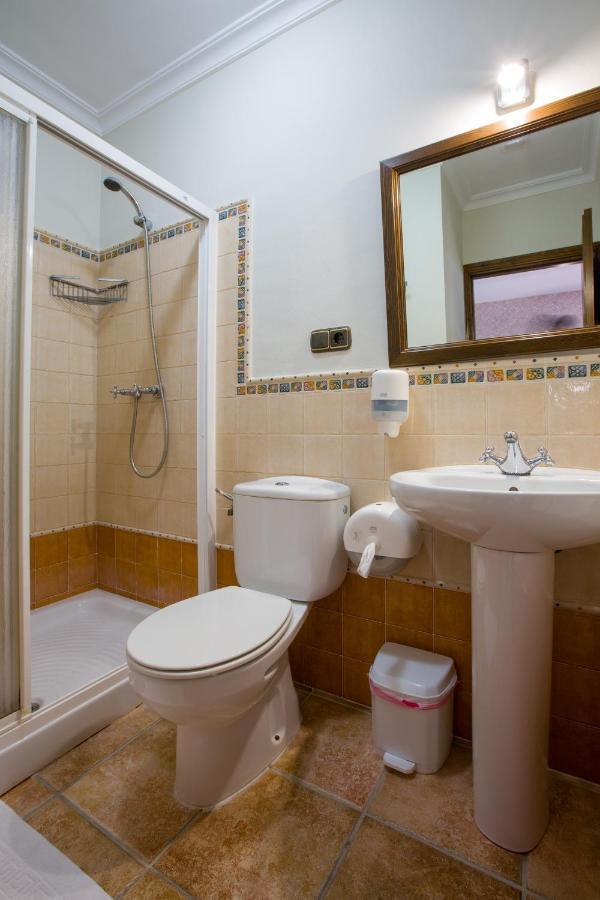 Hostal Don Joaquin Эль-Чорро Экстерьер фото