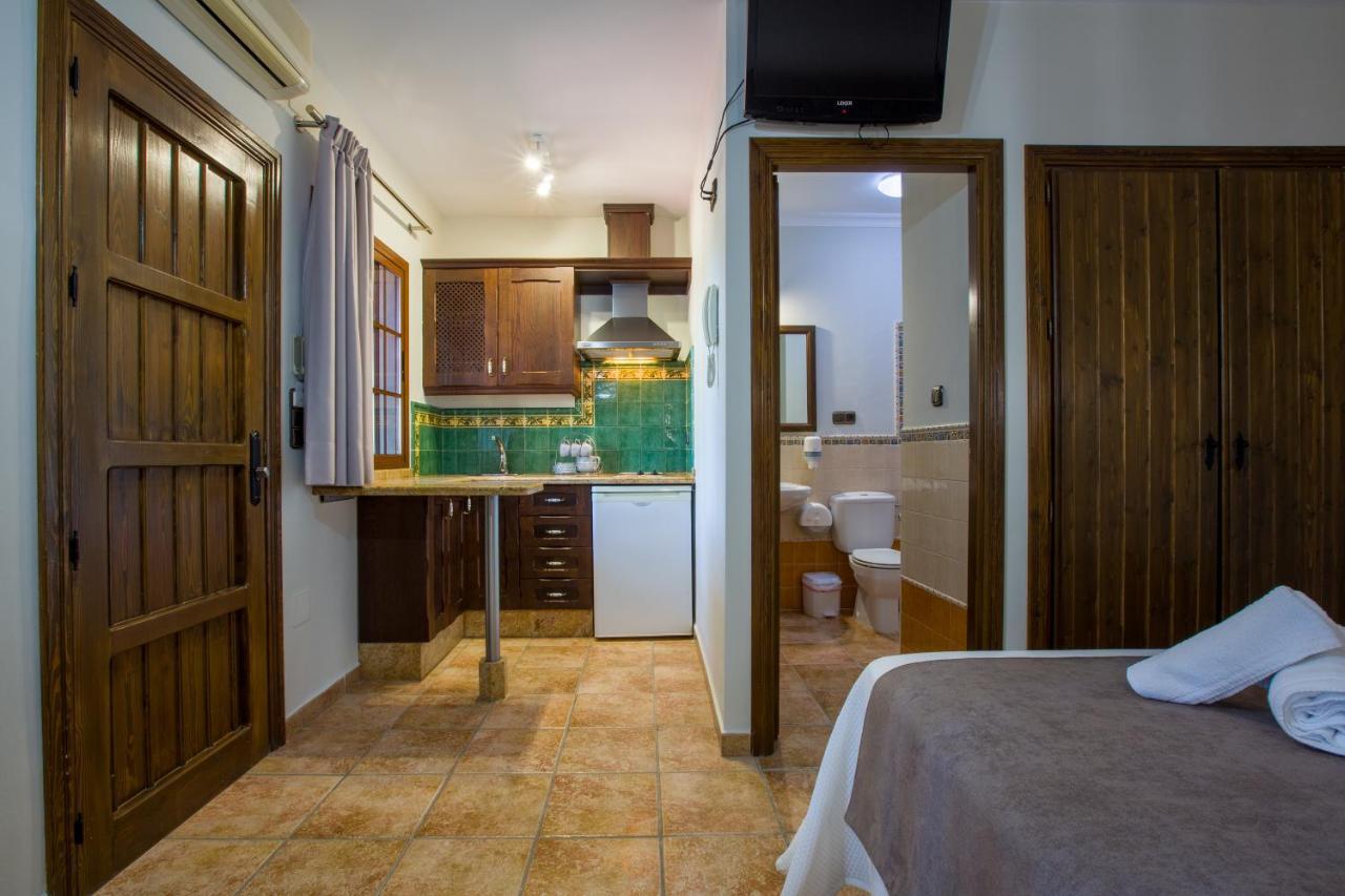 Hostal Don Joaquin Эль-Чорро Экстерьер фото